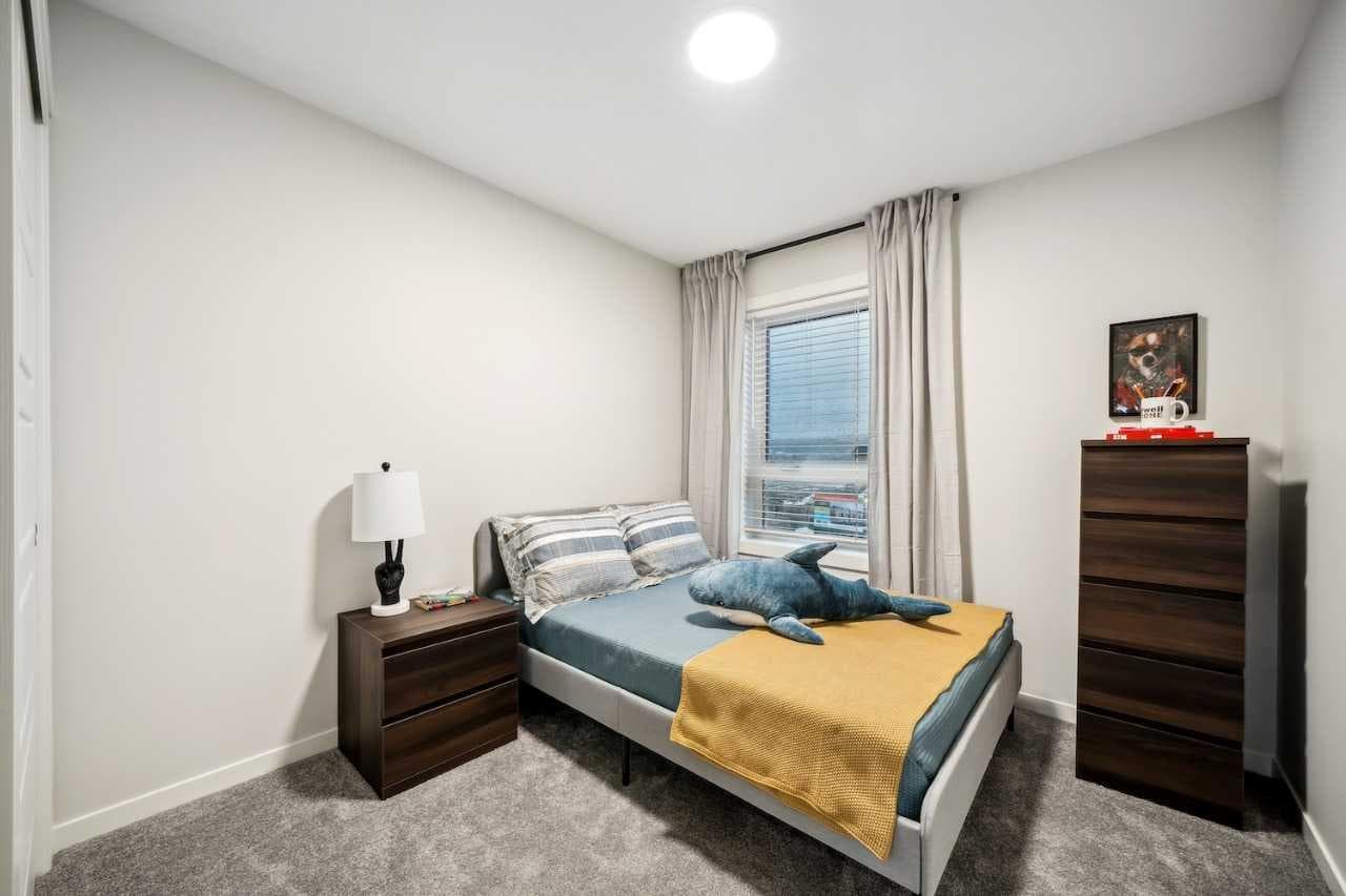 232 Vantage Drive 