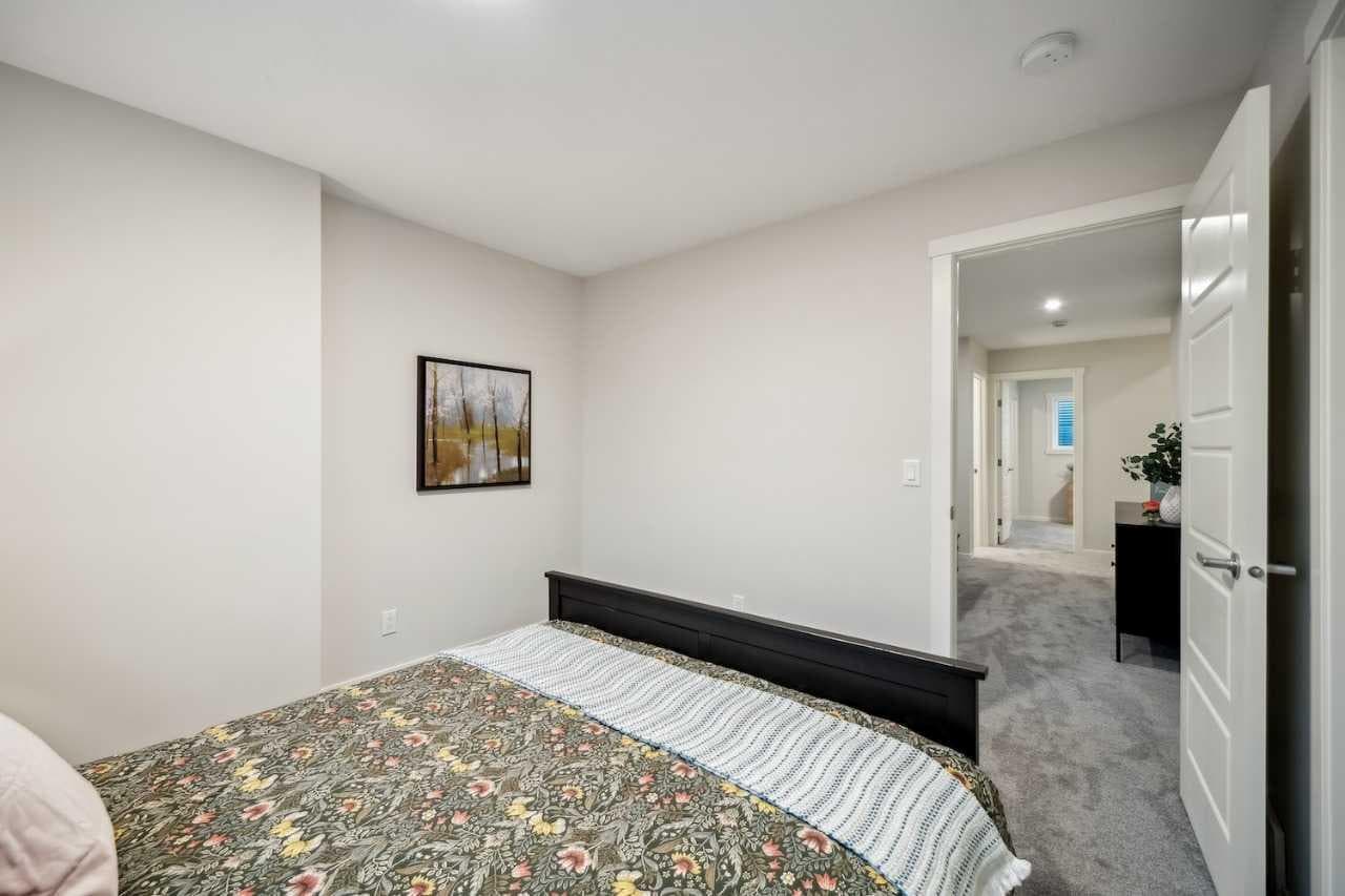232 Vantage Drive 