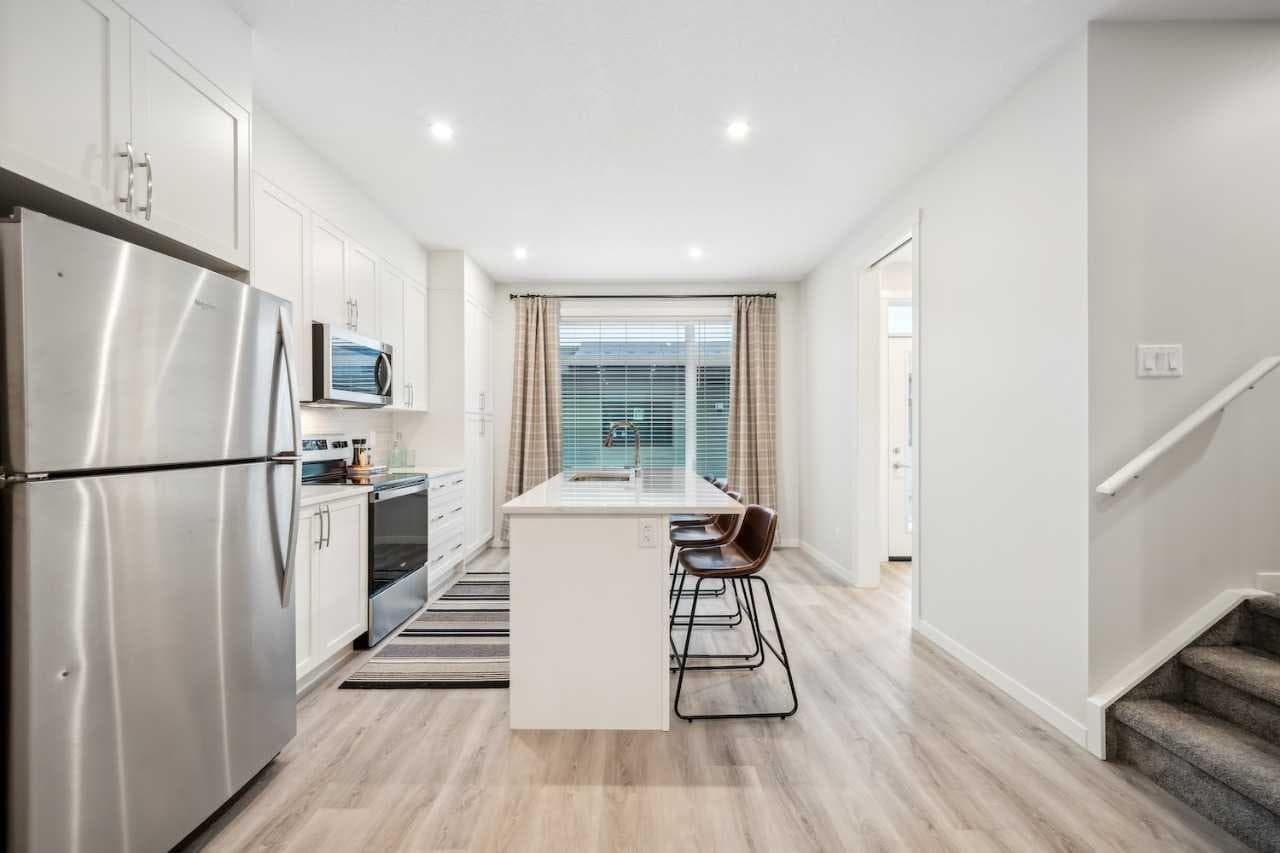 232 Vantage Drive 