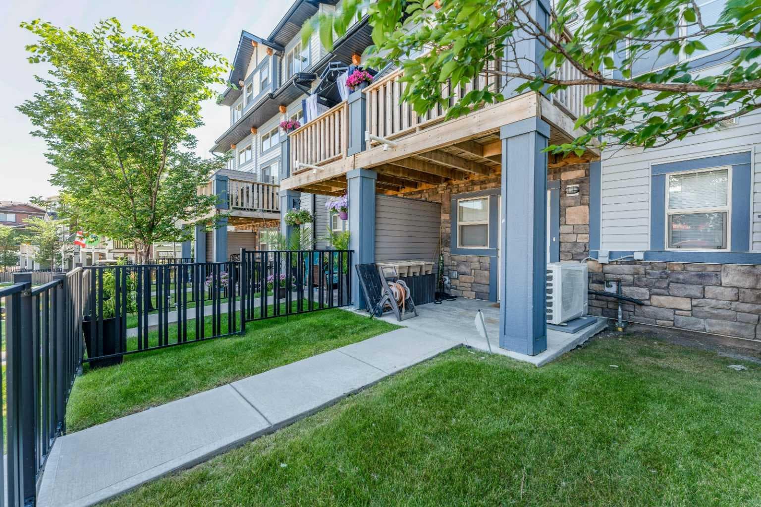416 Sage Hill Grove NW