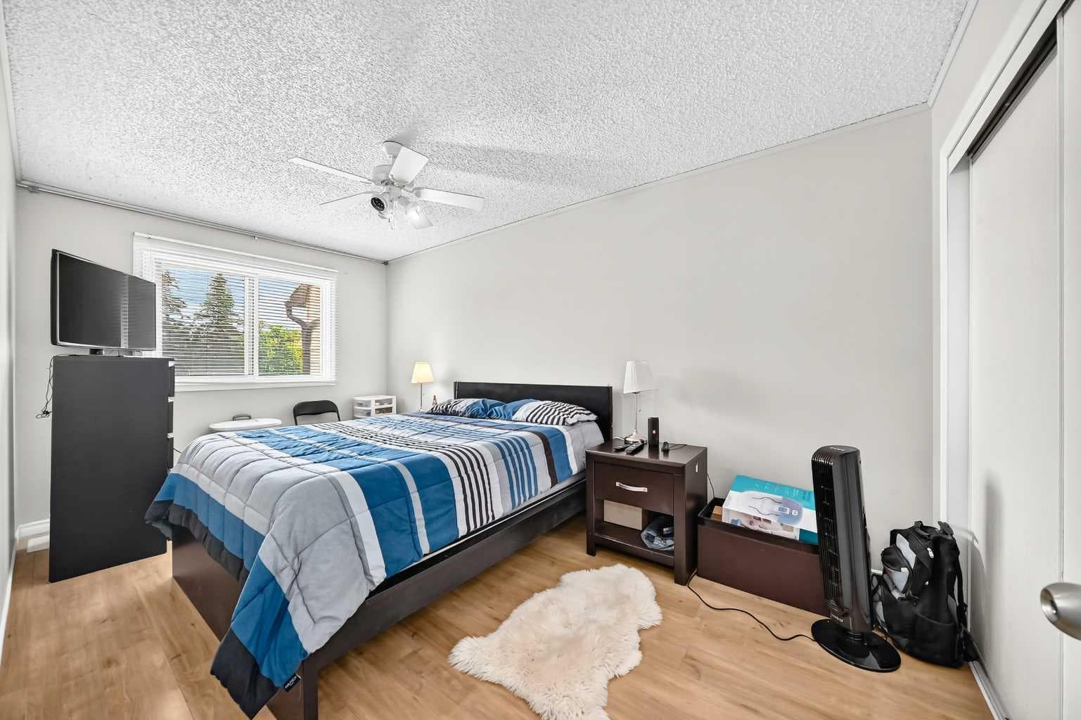 33, 175 Manora Place 