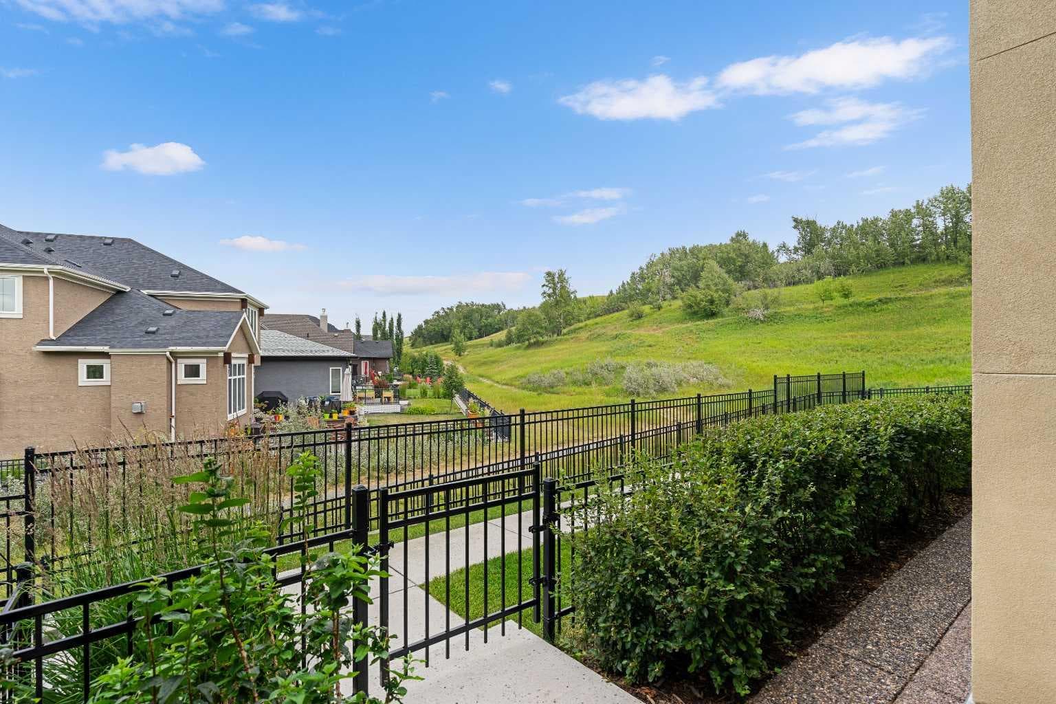 185 Cranbrook Villas SE