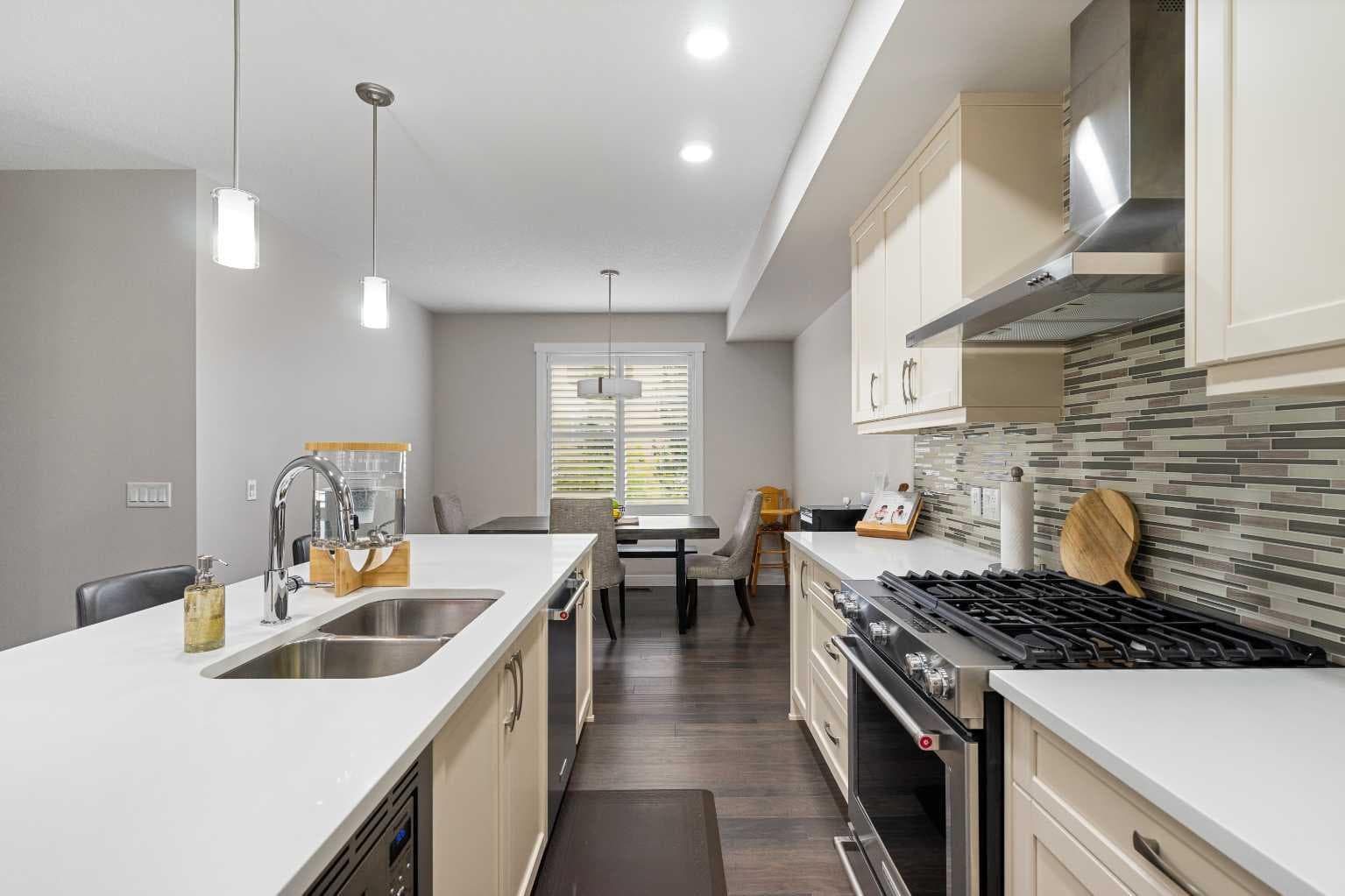 185 Cranbrook Villas SE