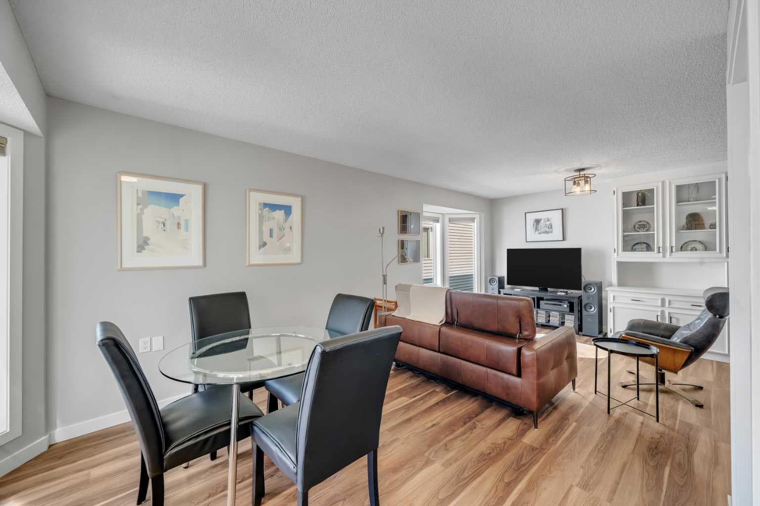34 Woodside Close NW
