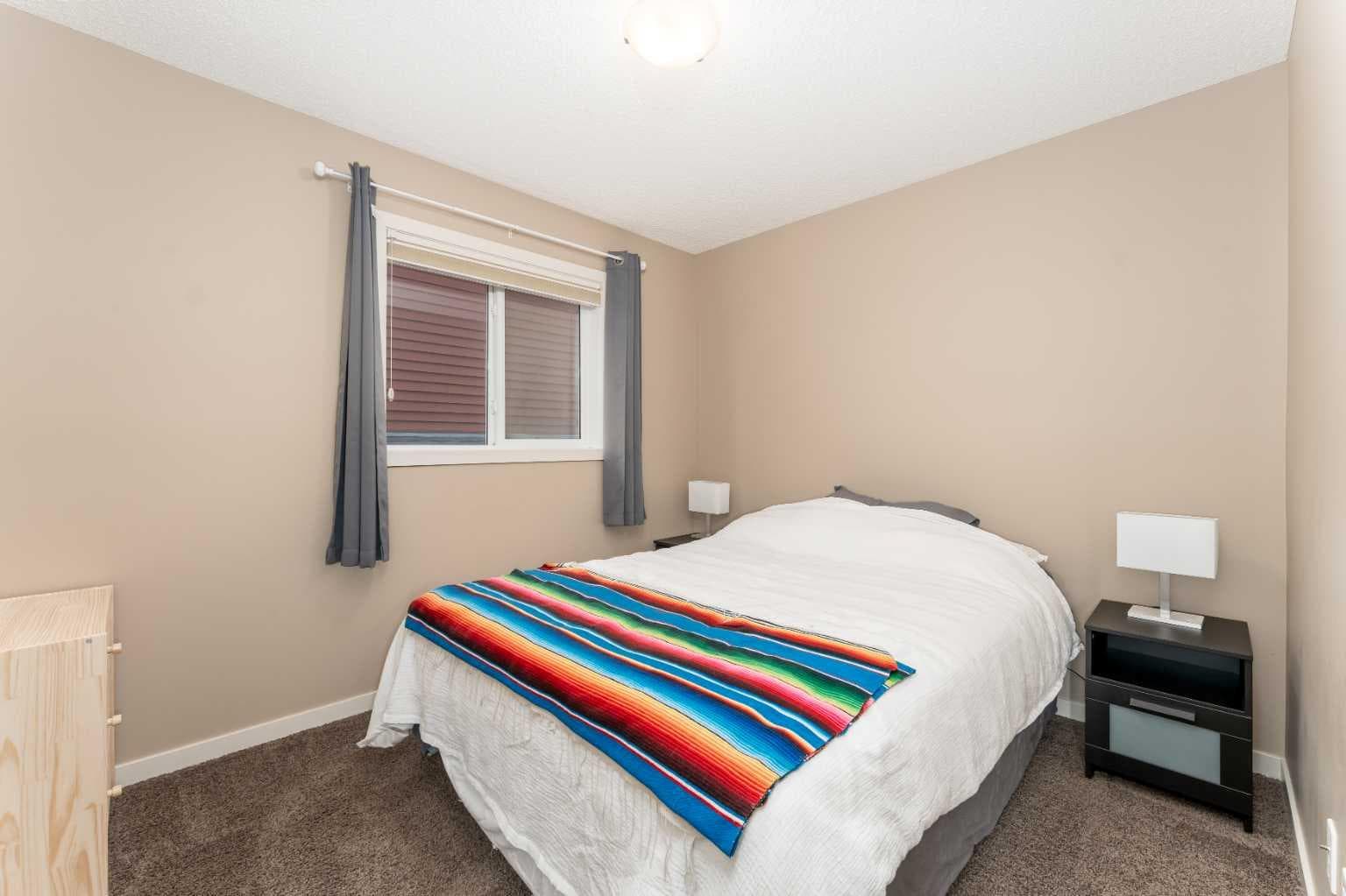 562 River Heights Crescent 