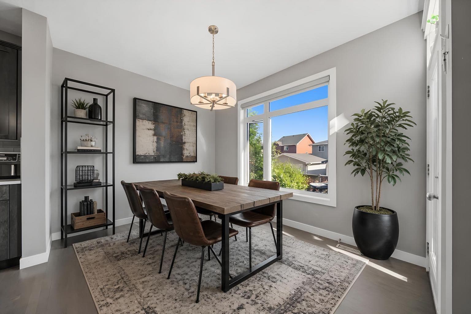 2632 Ravenslea Gardens SE