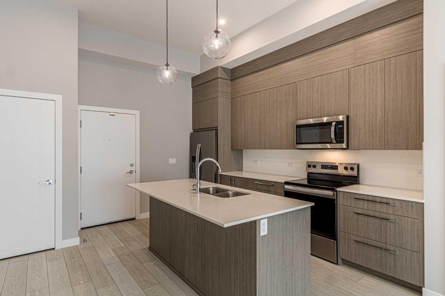 3122, 60 Skyview Ranch Road NE
