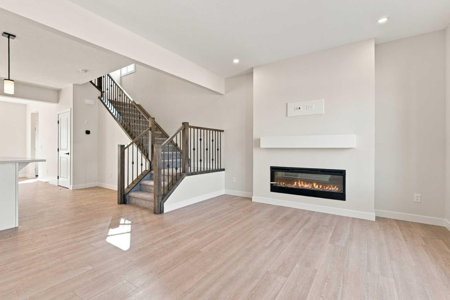 92 Buffaloberry Manor SE