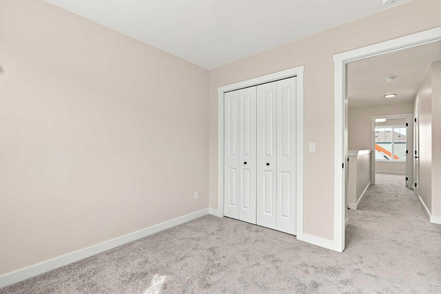 92 Buffaloberry Manor SE