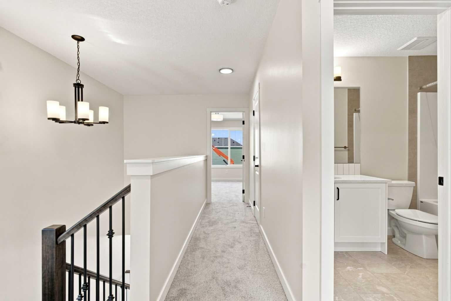 92 Buffaloberry Manor SE