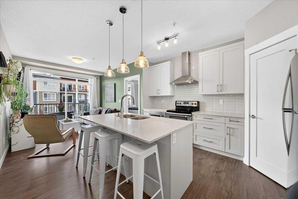 310, 10 Walgrove Walk SE