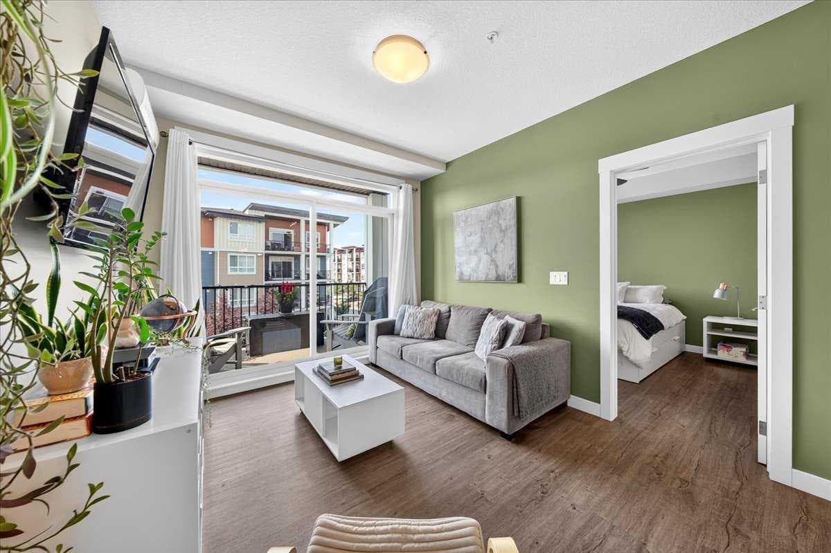 310, 10 Walgrove Walk SE