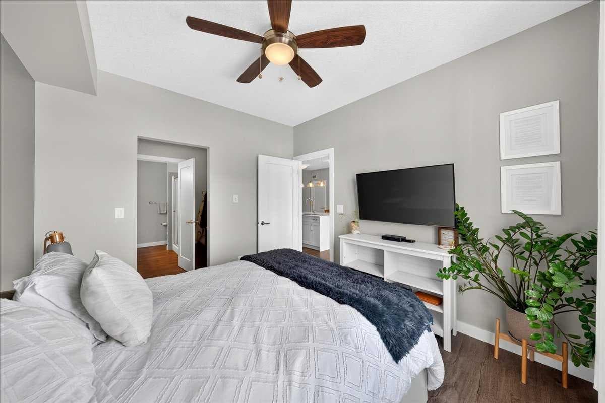 310, 10 Walgrove Walk SE