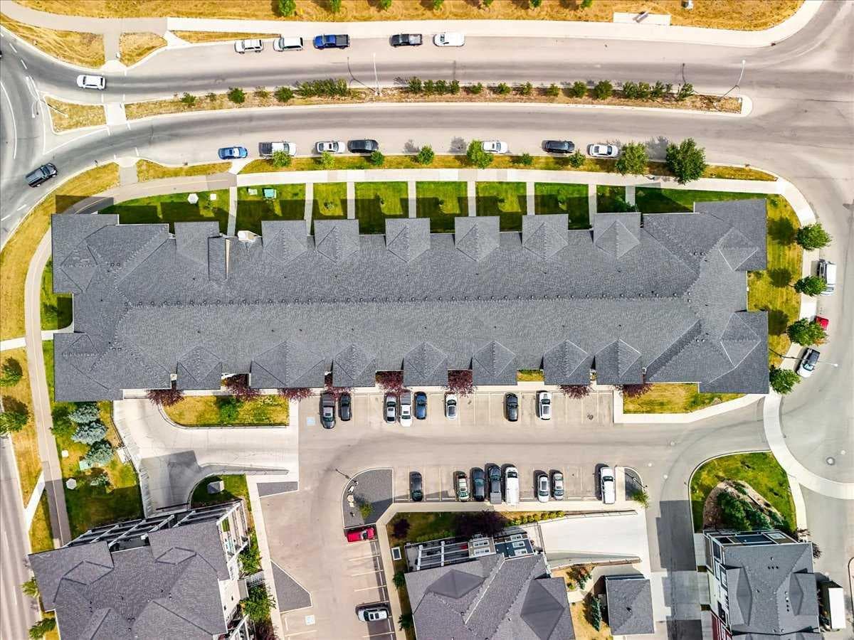 310, 10 Walgrove Walk SE