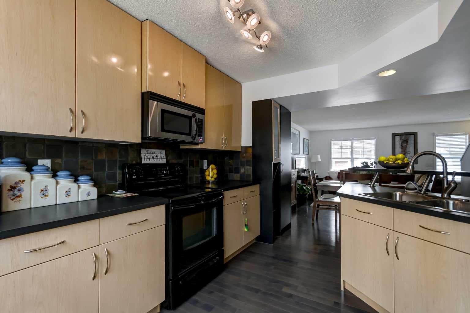 3240 New Brighton Gardens SE