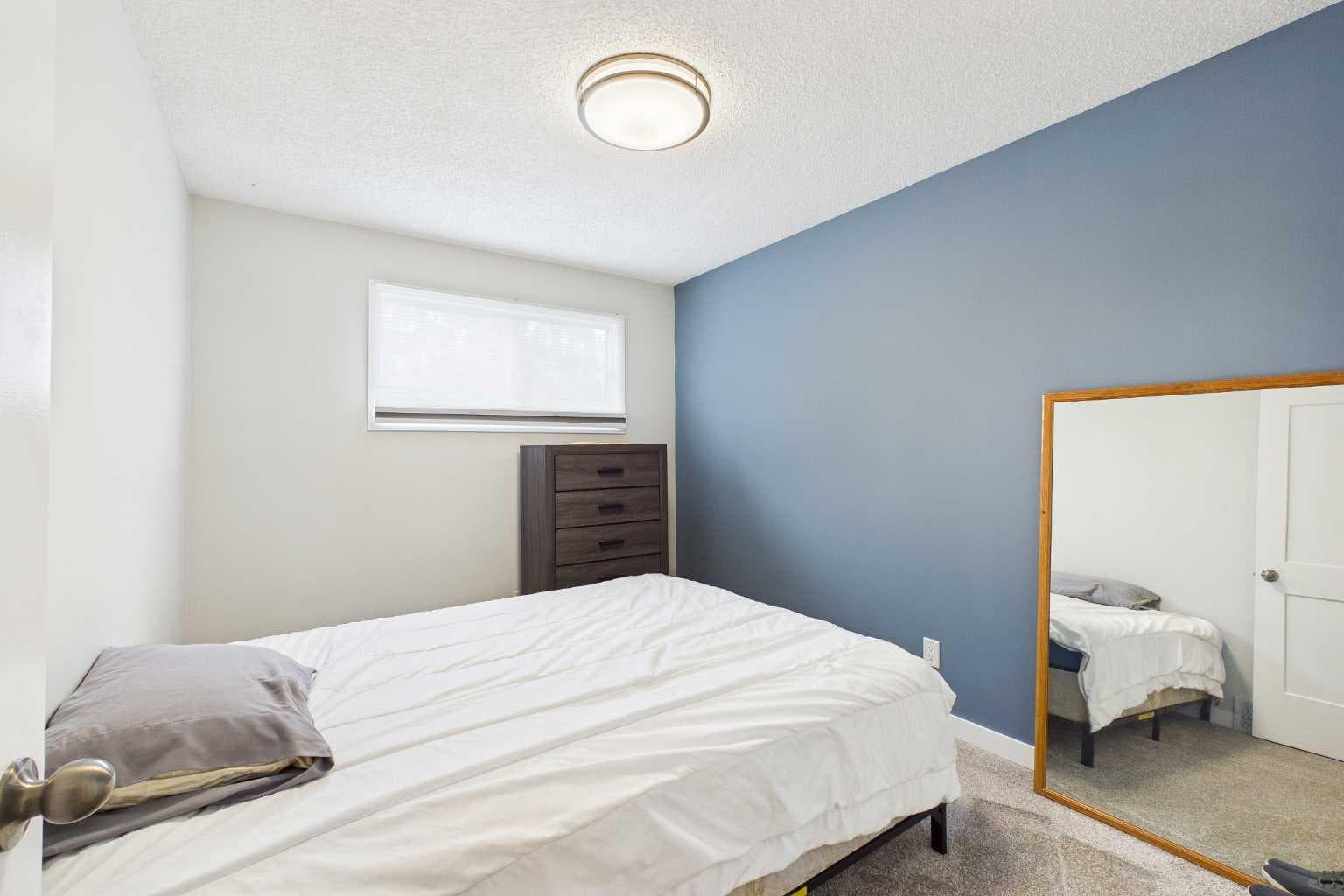 44 Woodbrook Place SW