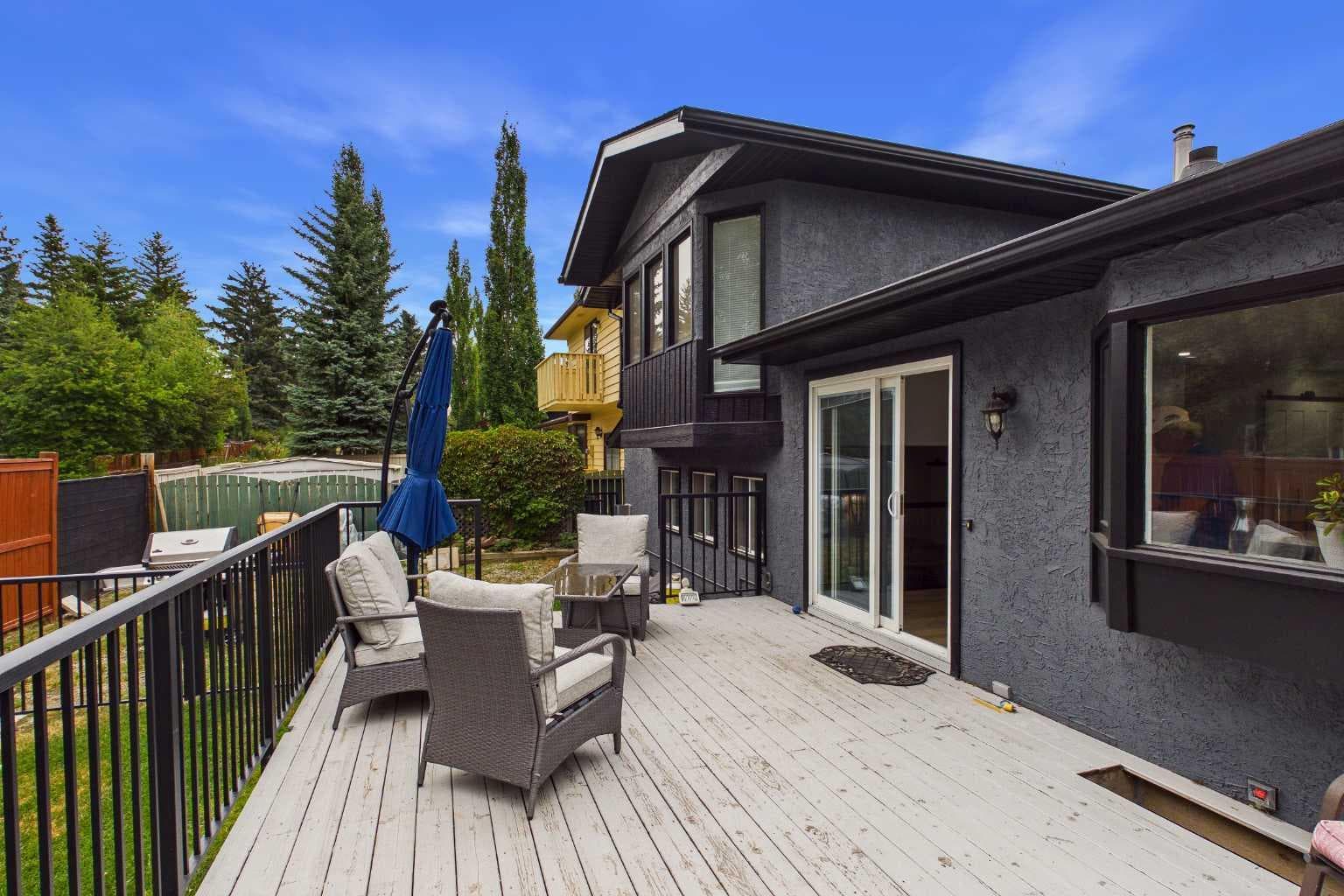 44 Woodbrook Place SW