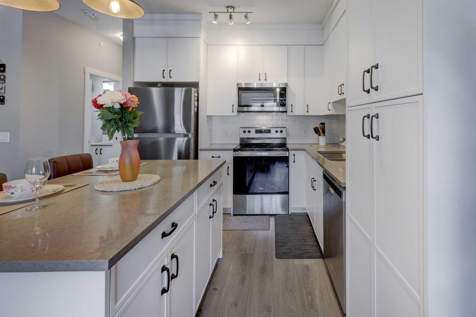 214 Livingston Common NE