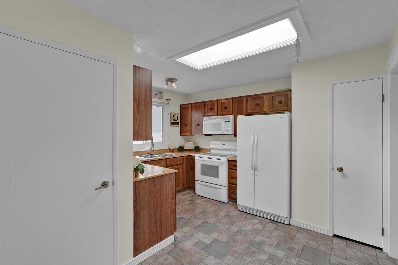 27 Bedridge Way NE