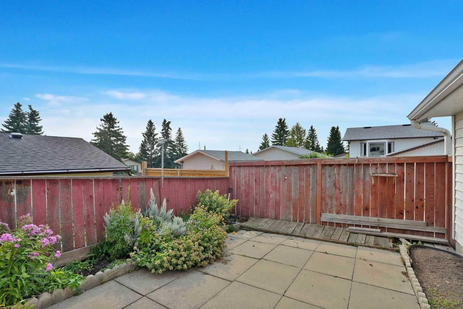 27 Bedridge Way NE