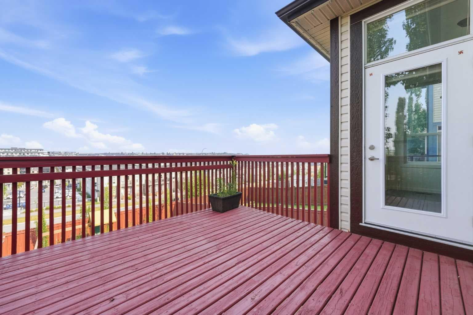 195 St Moritz Terrace SW