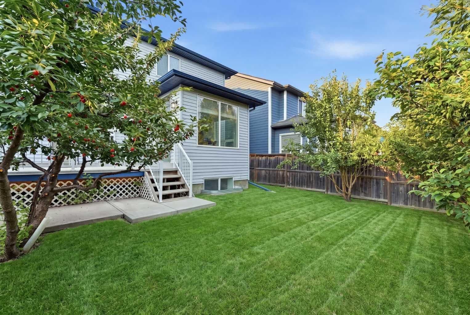 38 Silverado Skies Crescent SW