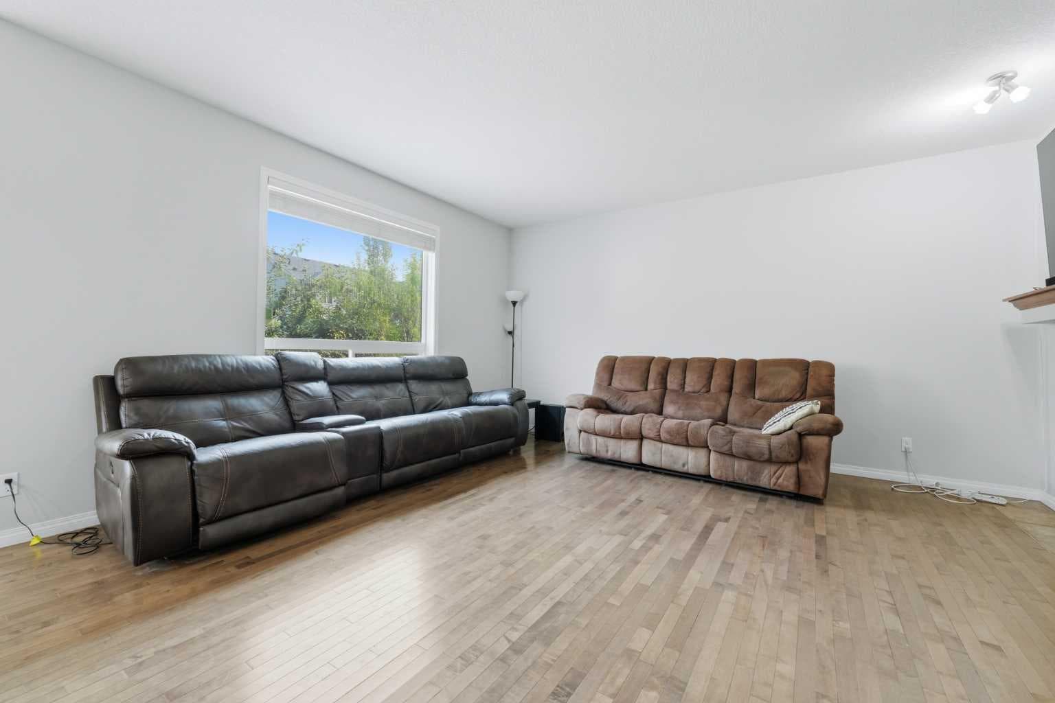 38 Silverado Skies Crescent SW
