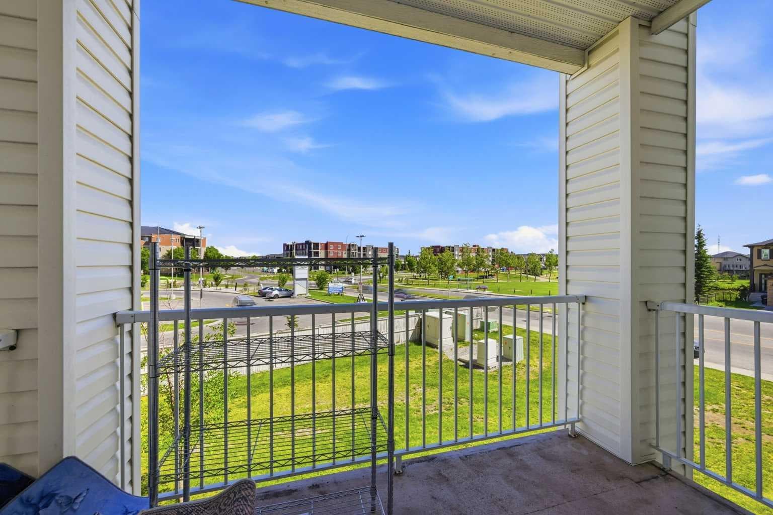 2206, 1140 Taradale Drive NE