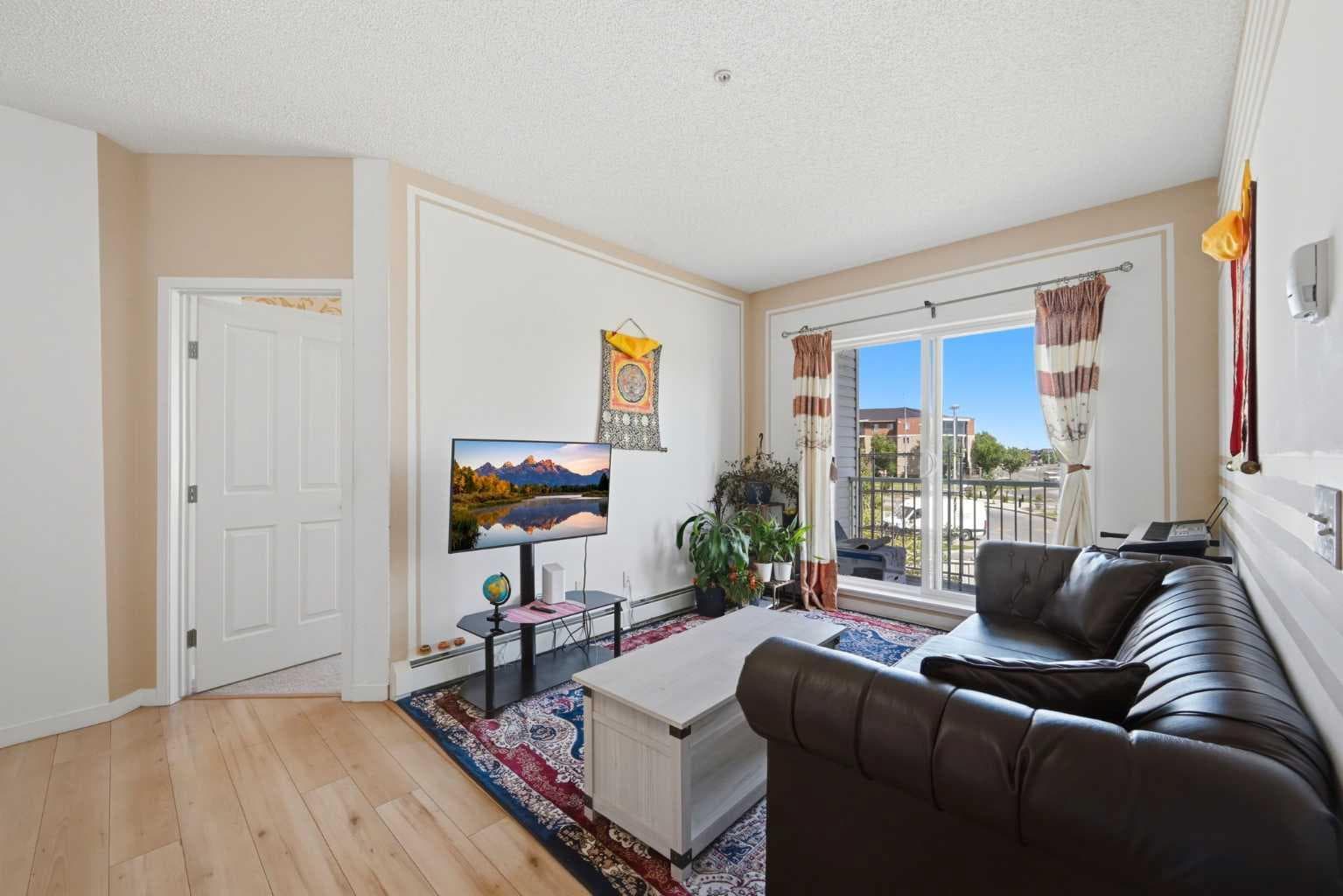 2206, 1140 Taradale Drive NE