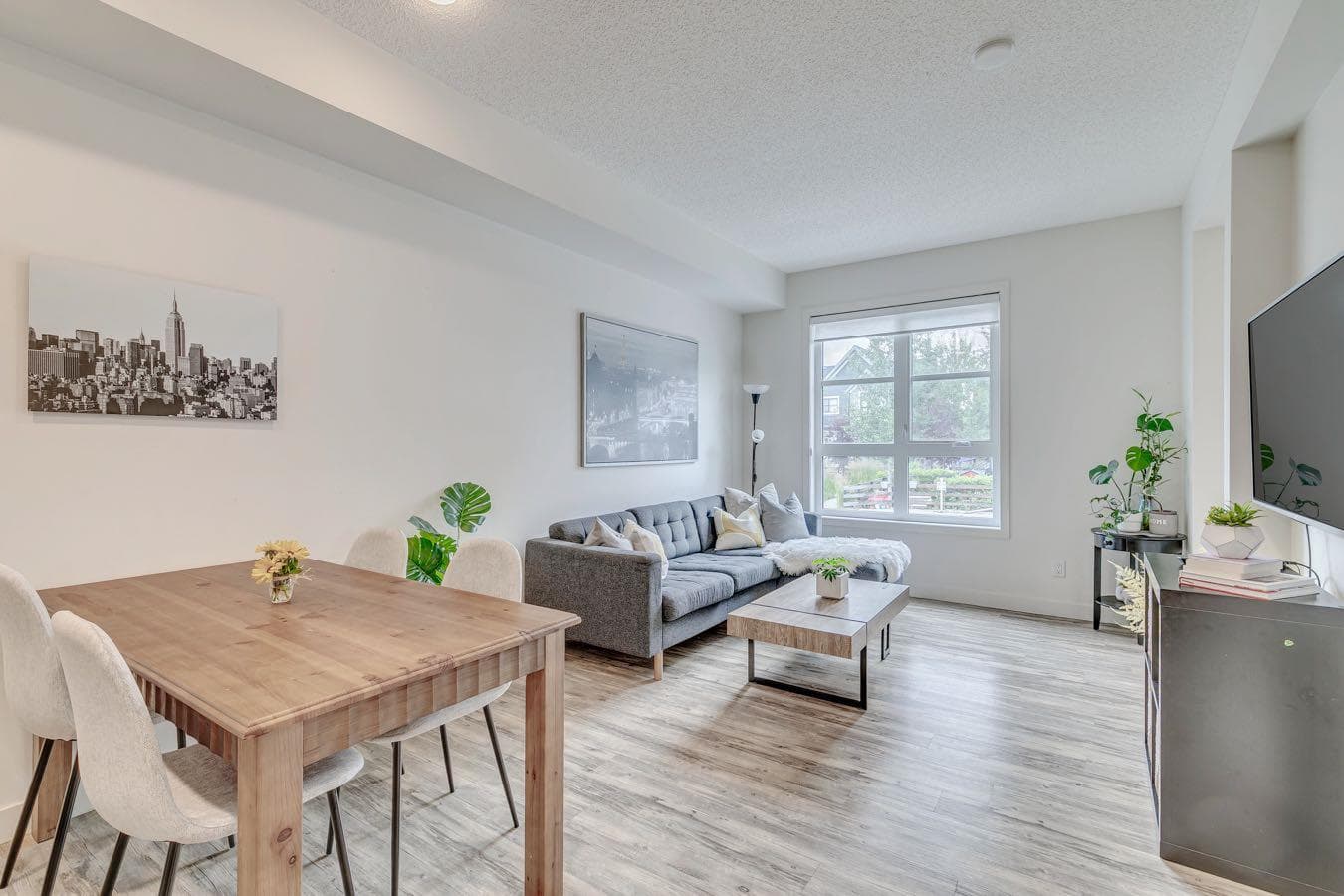 4301, 100 Walgrove Court SE