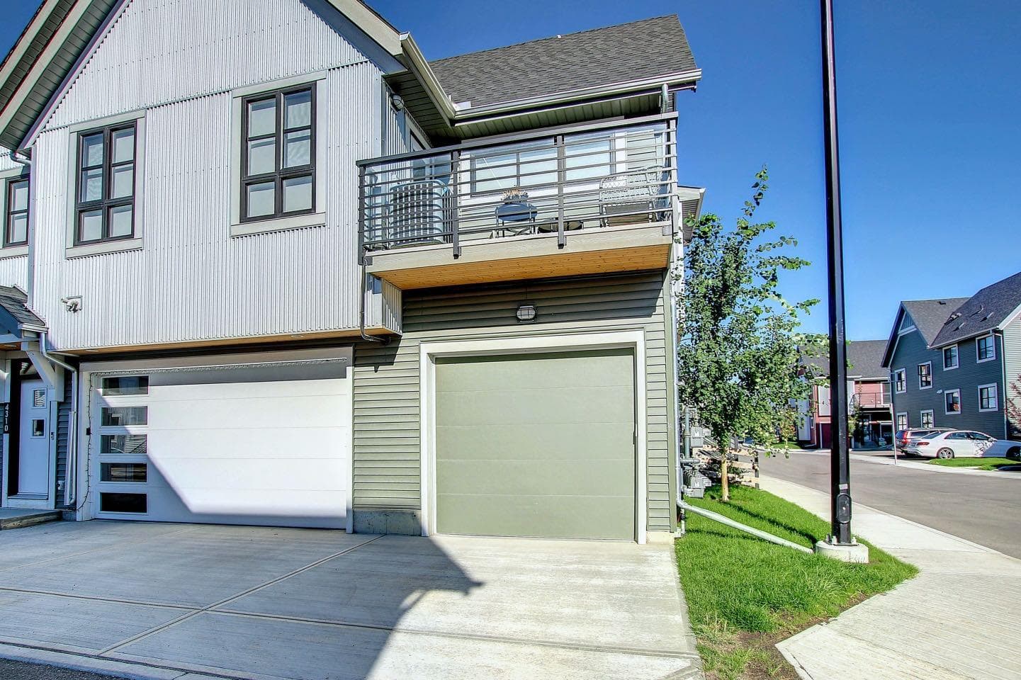4301, 100 Walgrove Court SE