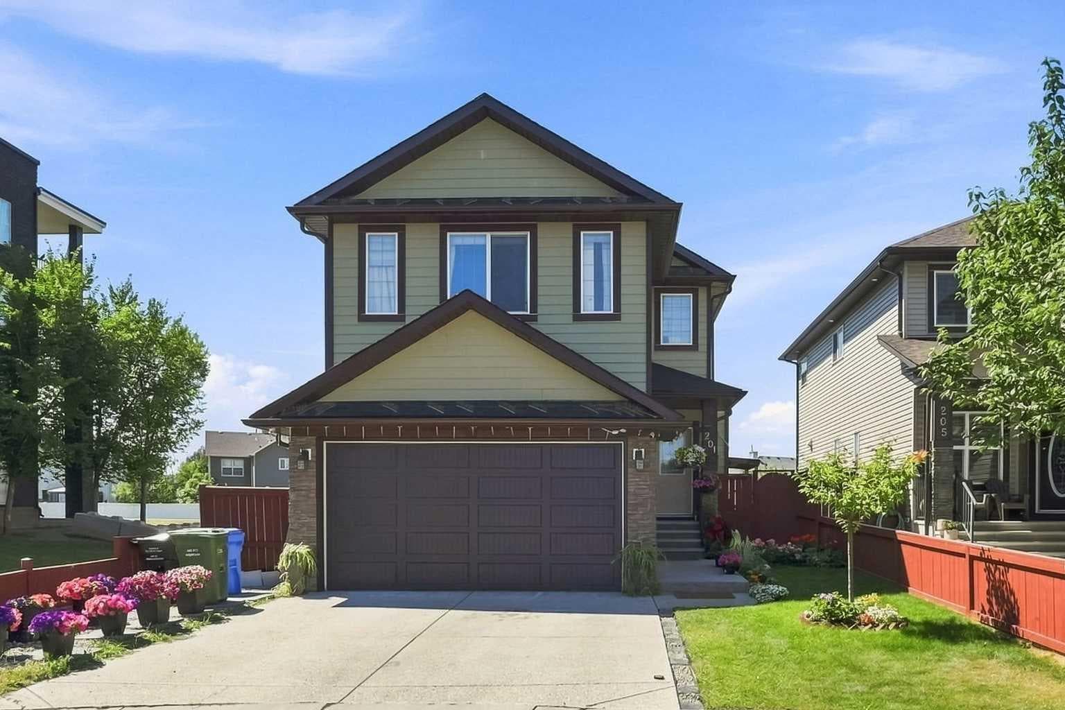 201 Saddlelake Drive NE