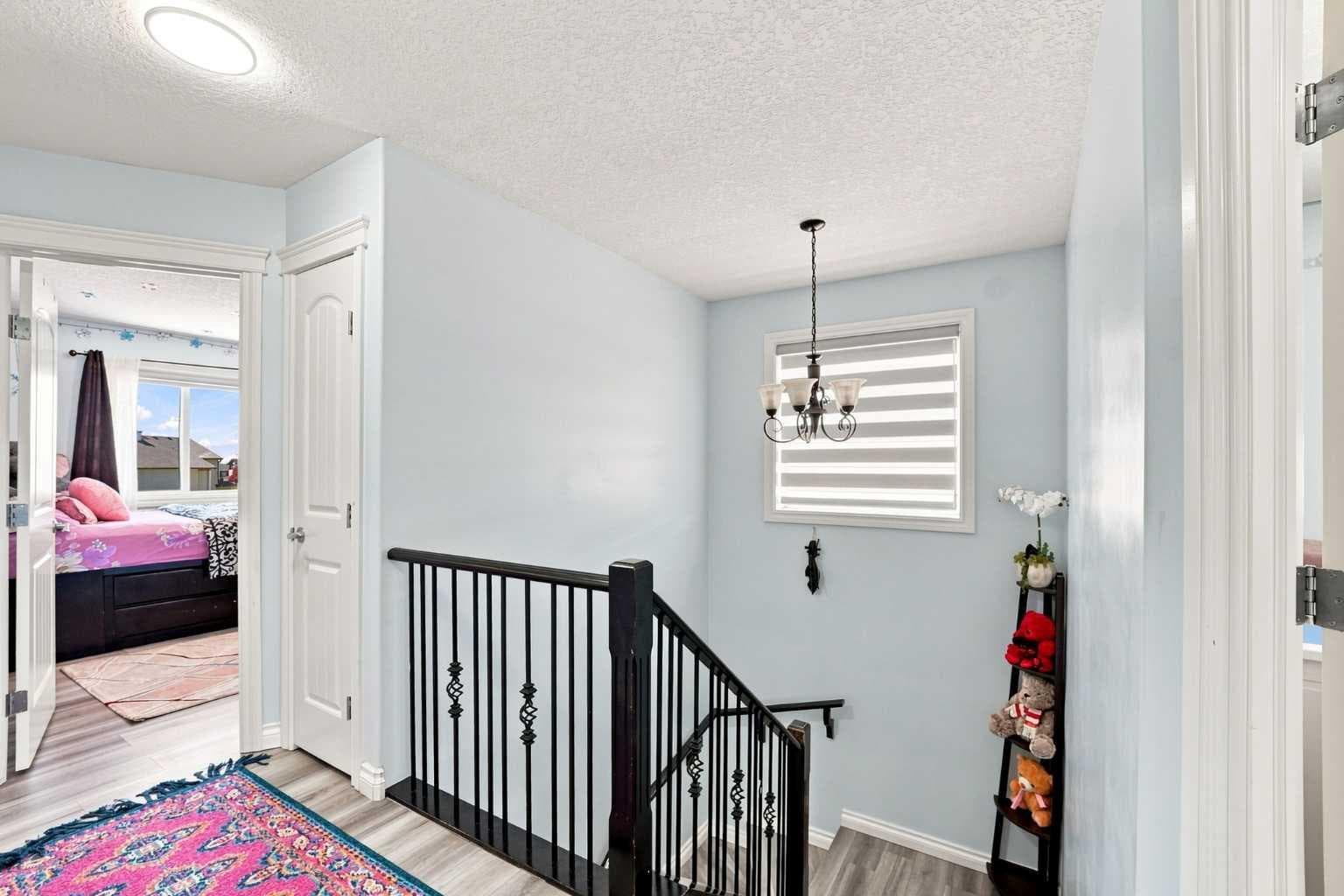 201 Saddlelake Drive NE