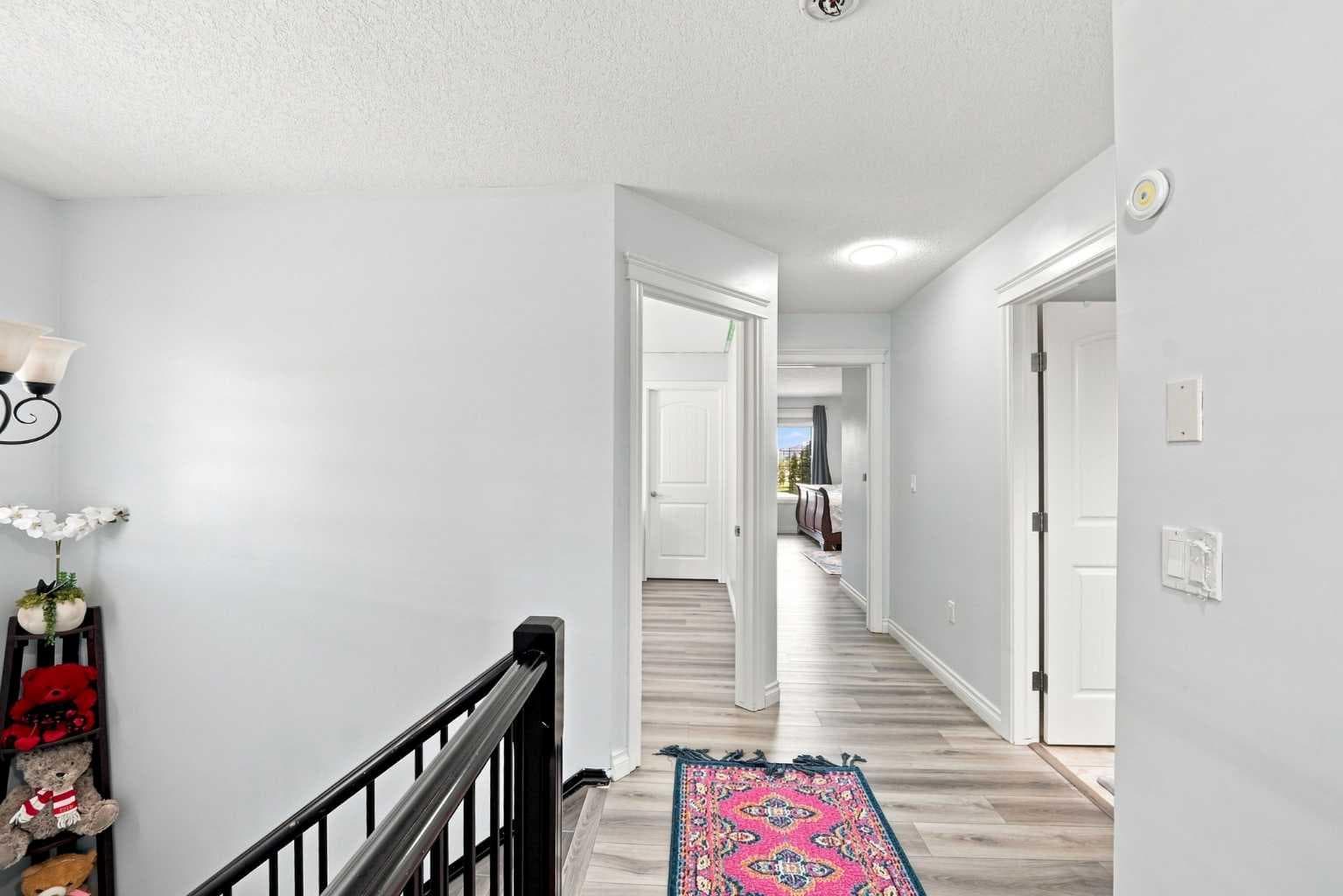 201 Saddlelake Drive NE