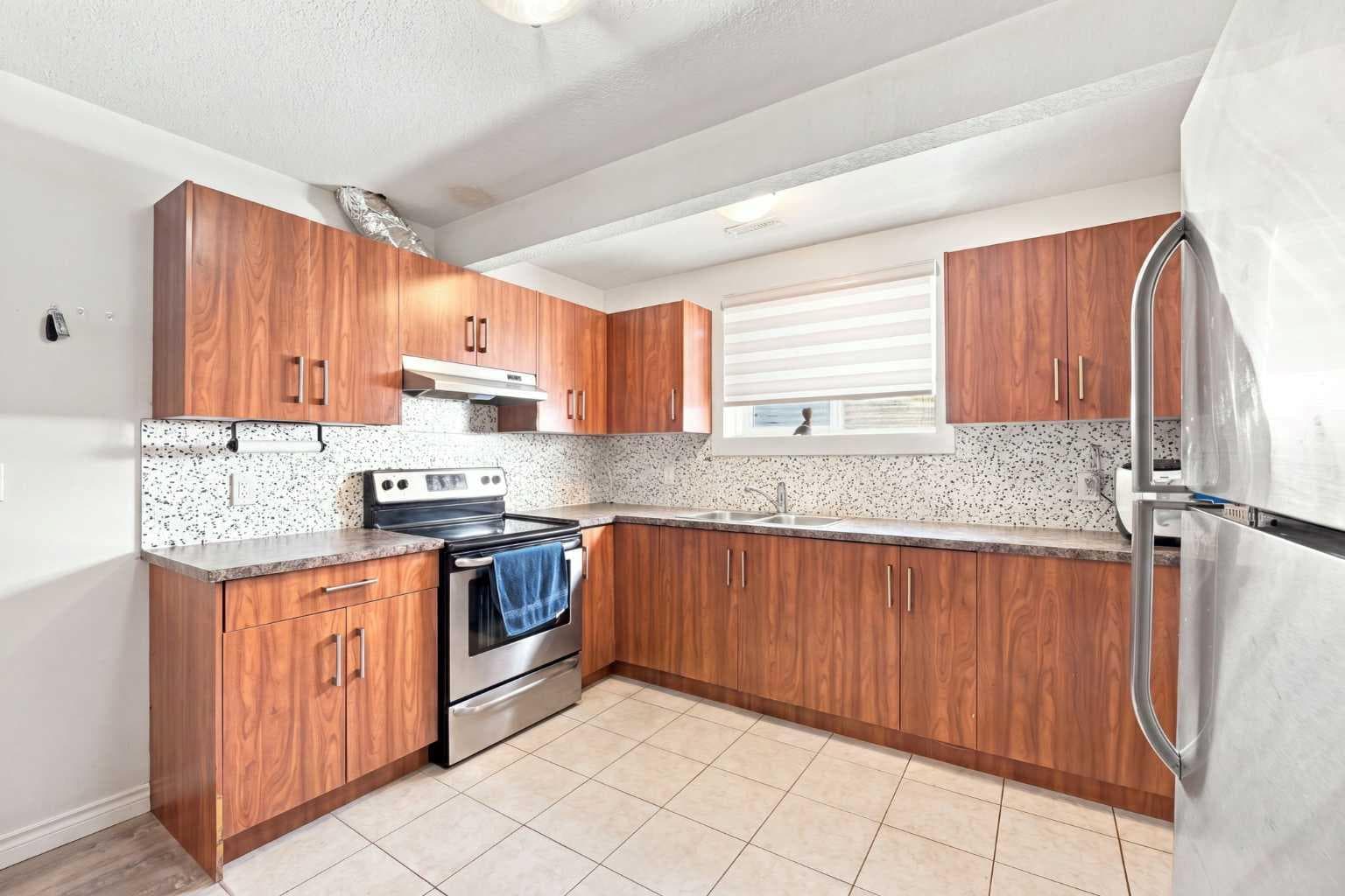201 Saddlelake Drive NE