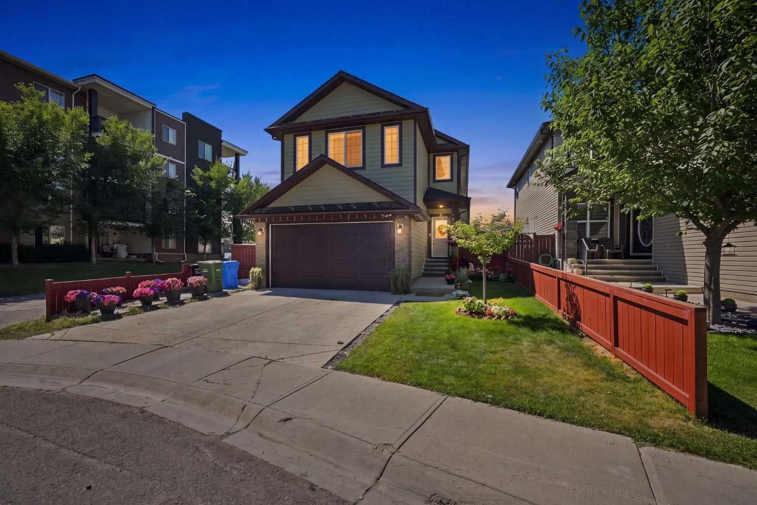 201 Saddlelake Drive NE