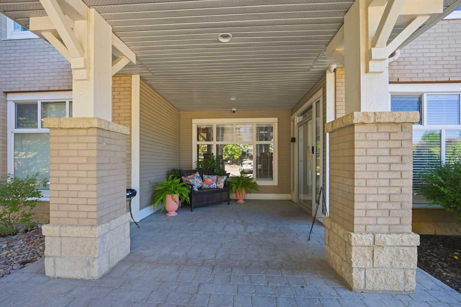 3137, 1010 Arbour Lake Road NW
