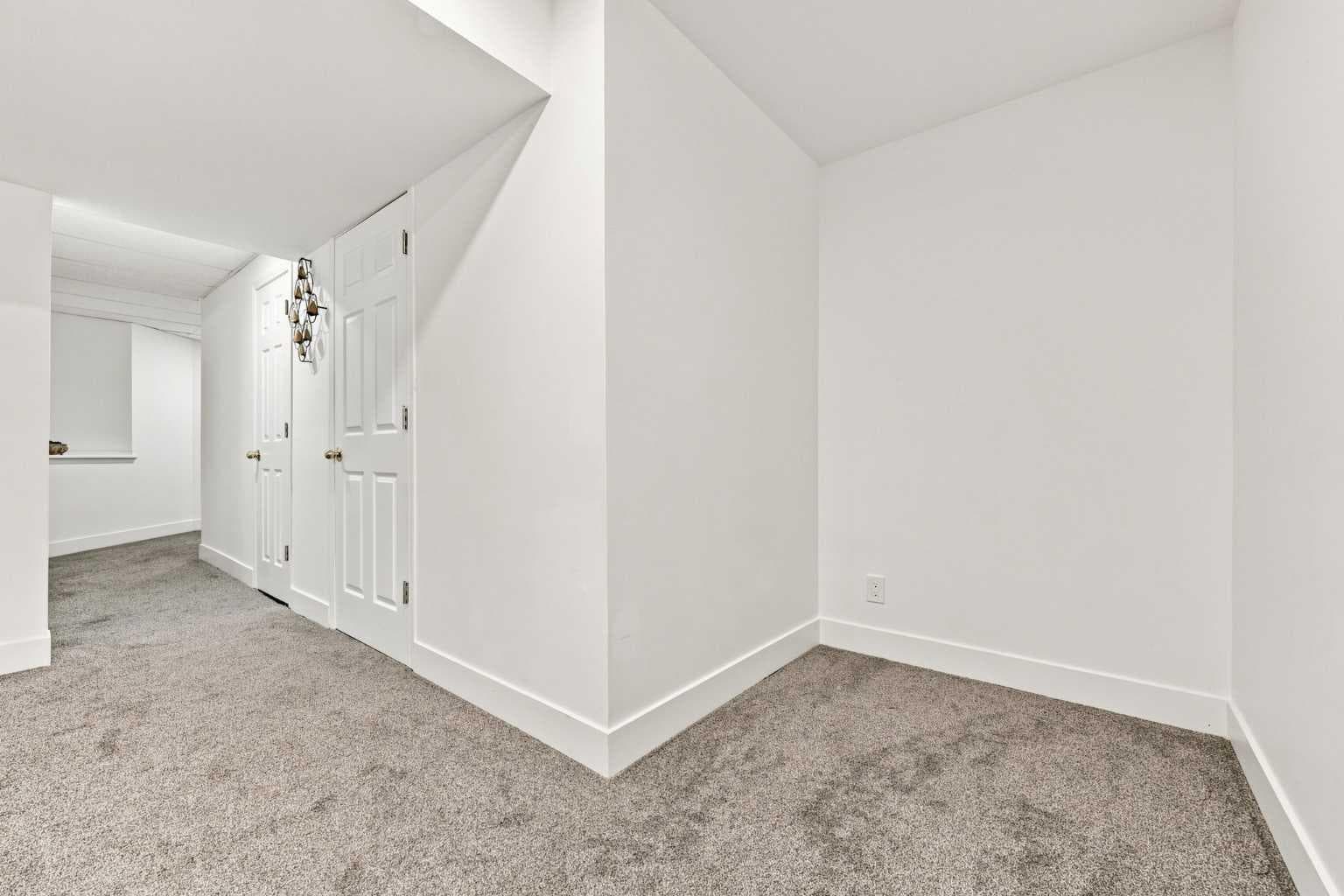 454 Millrise Square SW