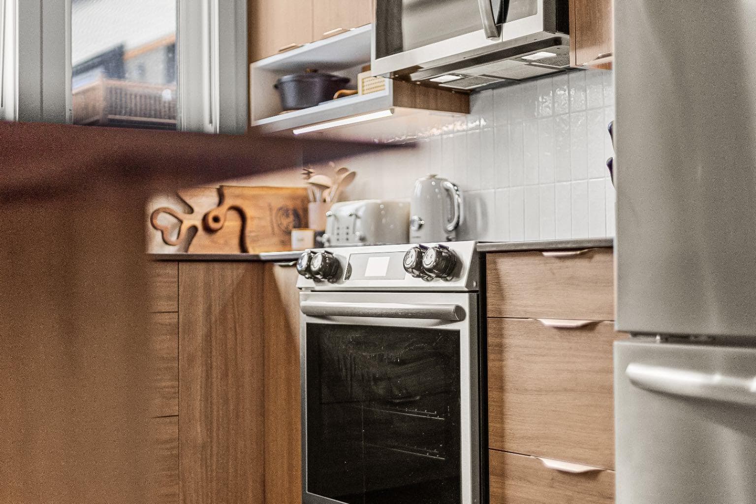 204i, 209 Stewart Creek Rise 