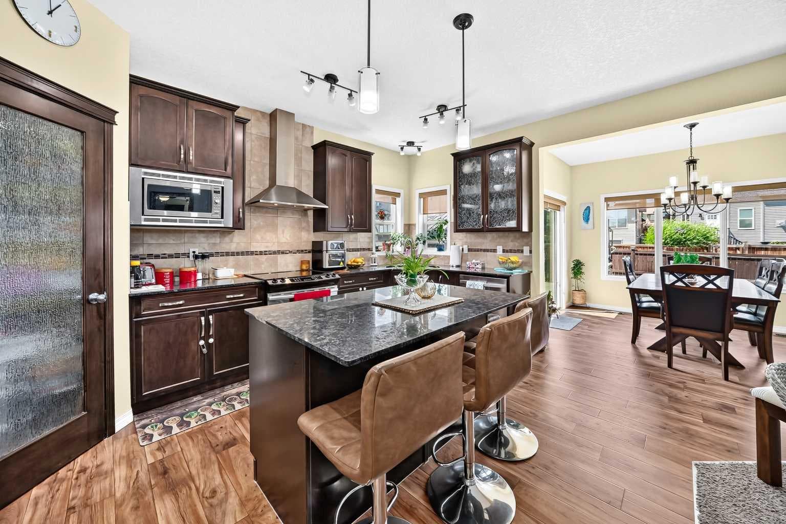157 Sage Valley Road NW