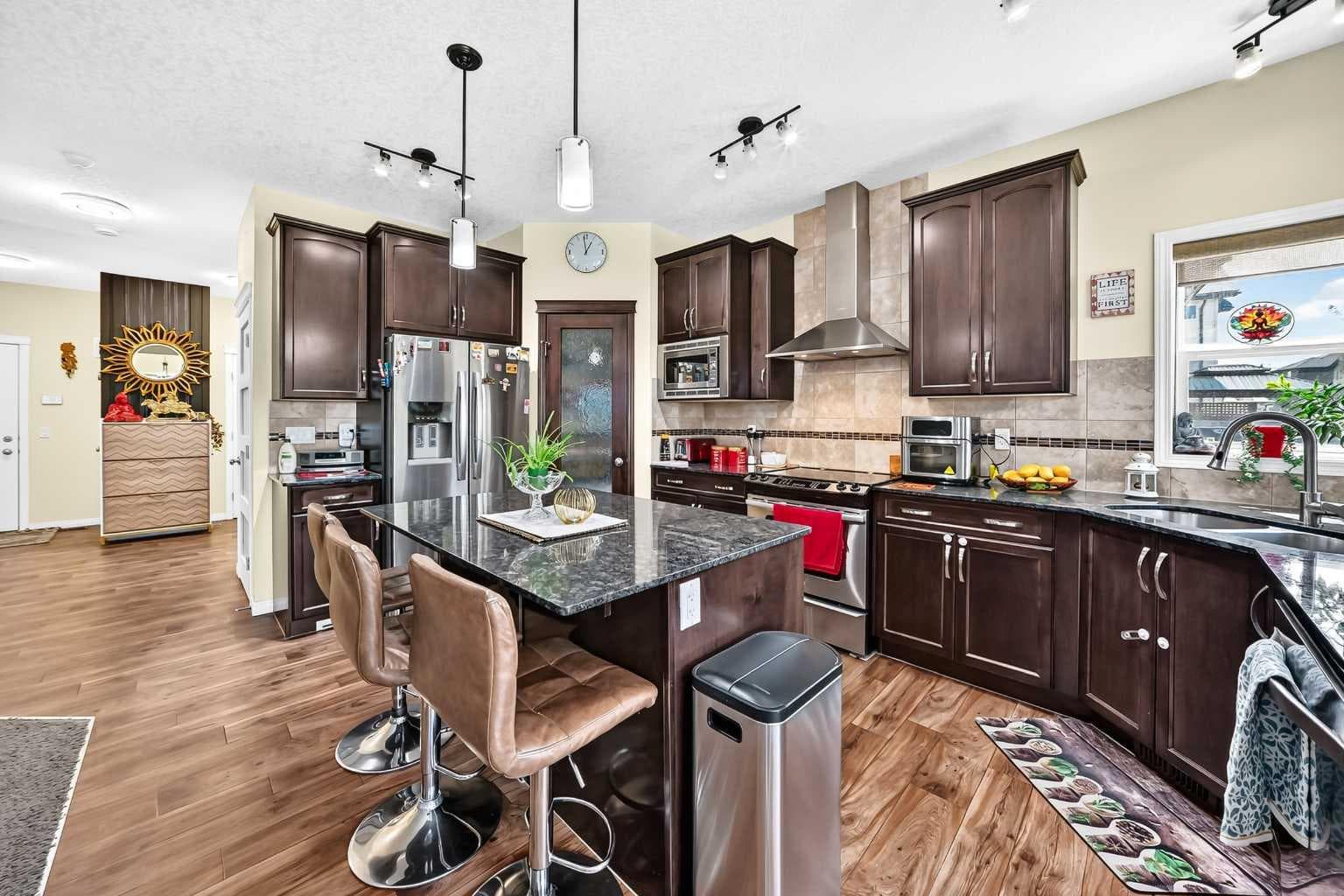 157 Sage Valley Road NW