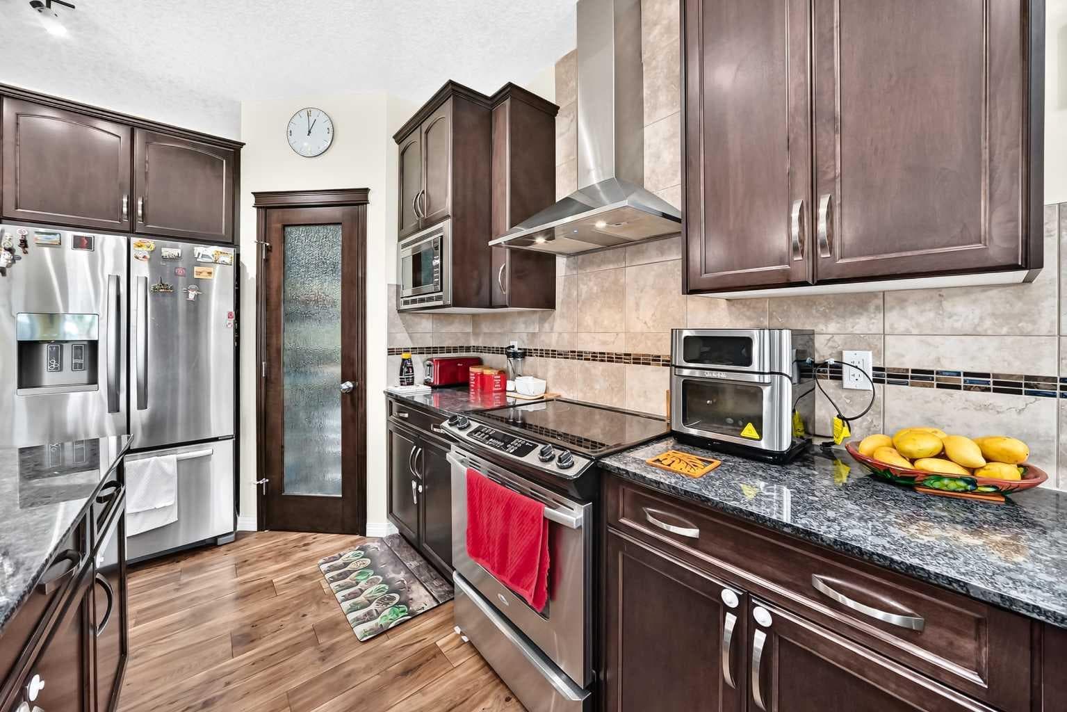 157 Sage Valley Road NW