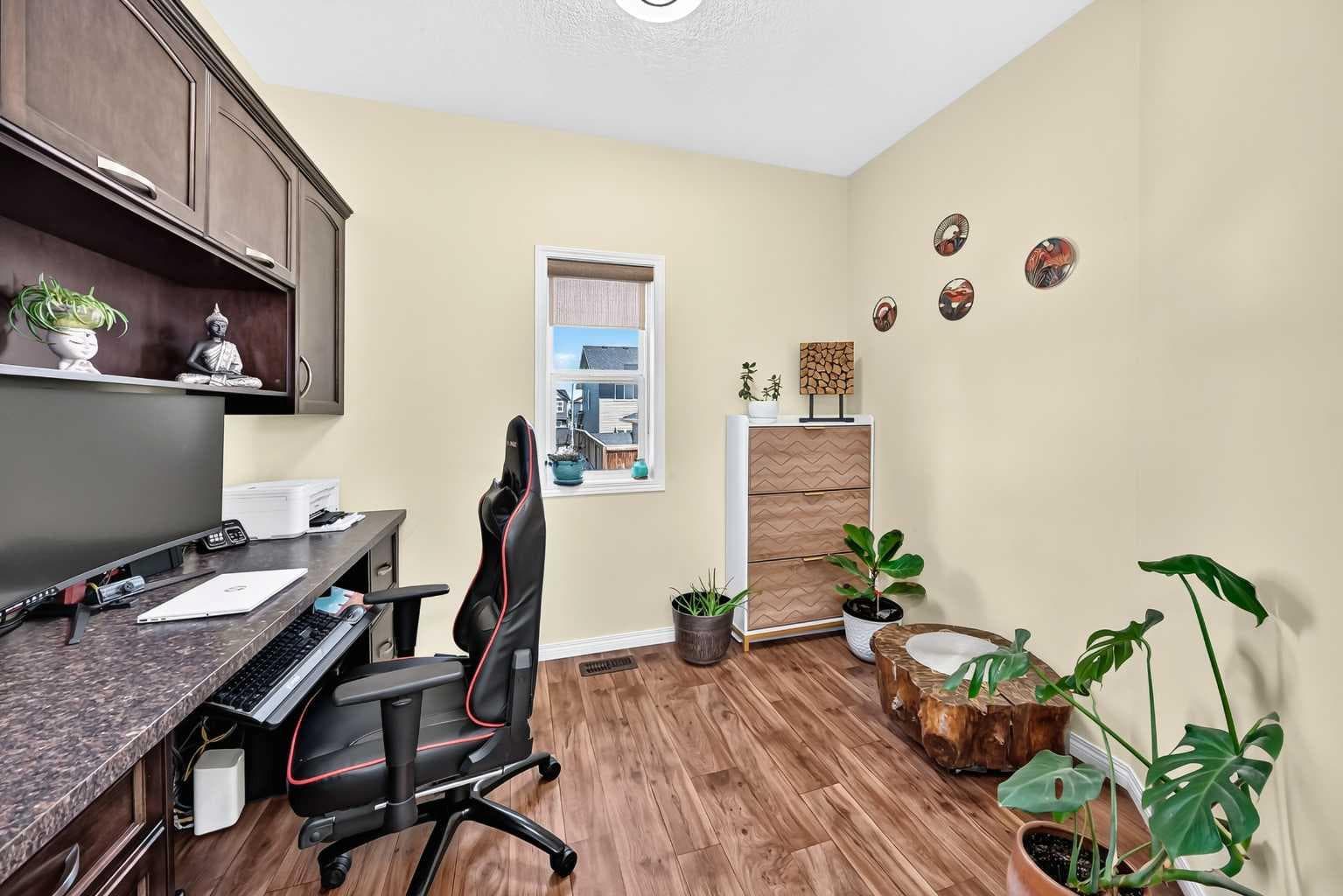 157 Sage Valley Road NW