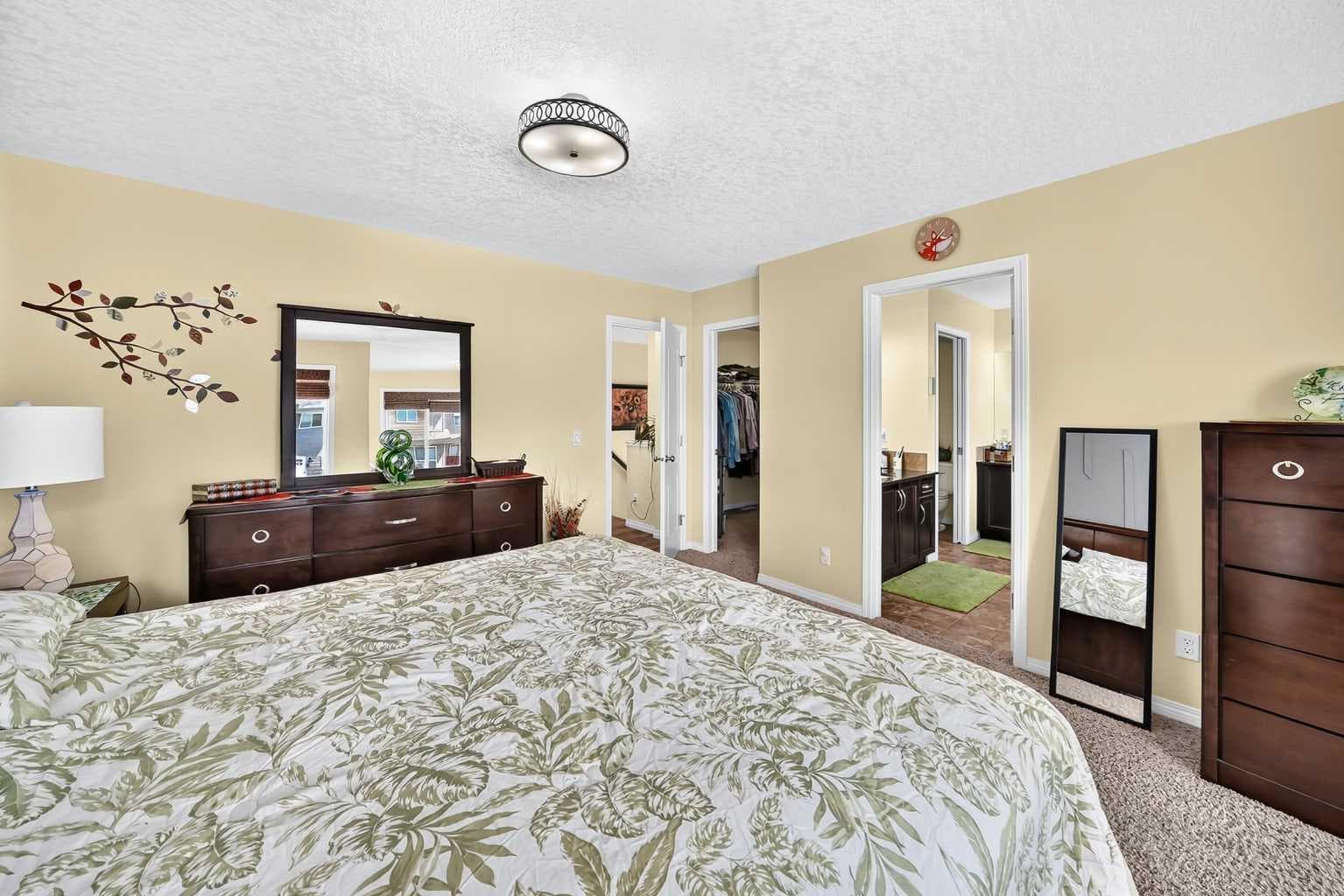 157 Sage Valley Road NW