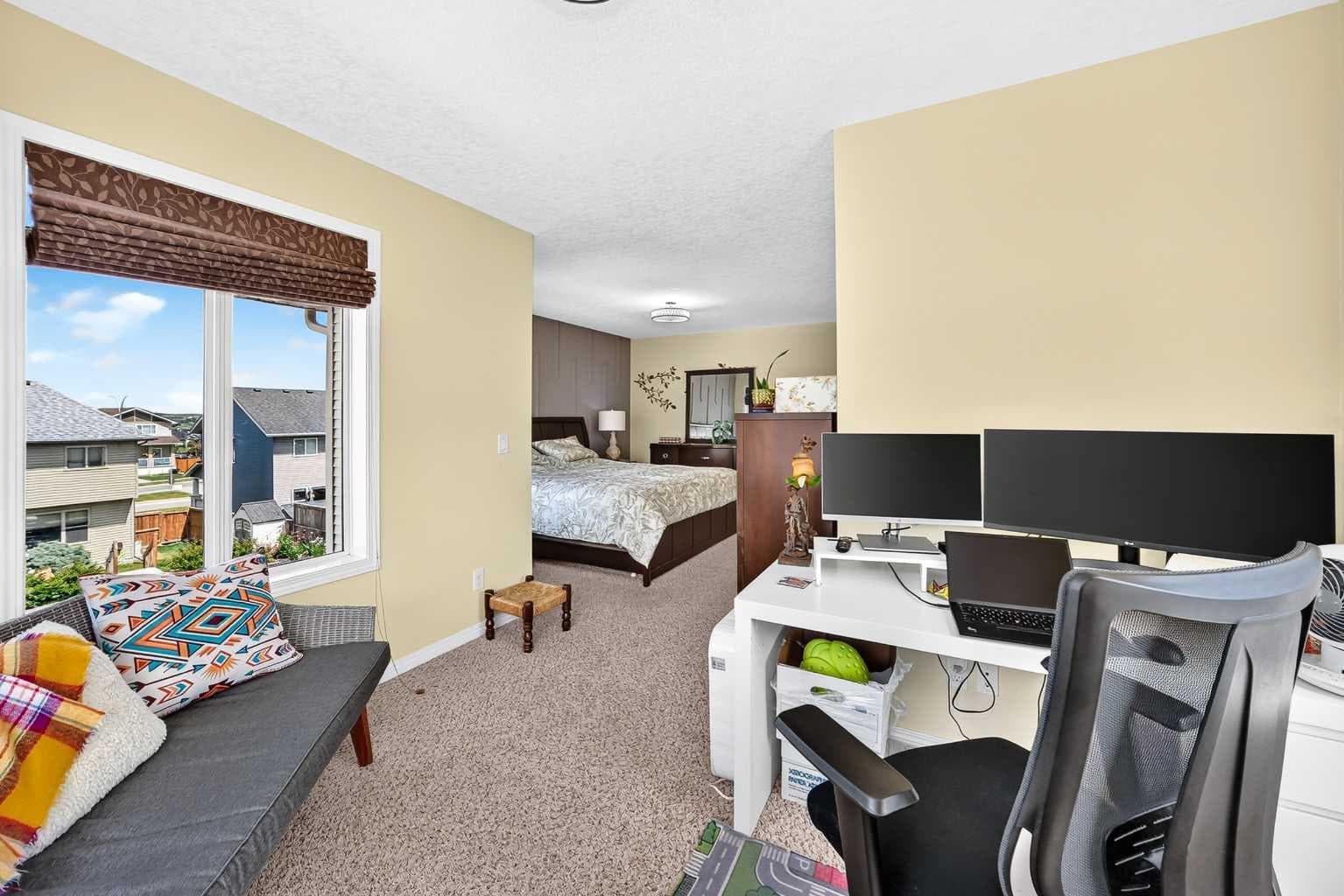 157 Sage Valley Road NW