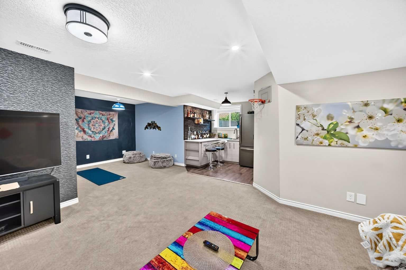 157 Sage Valley Road NW