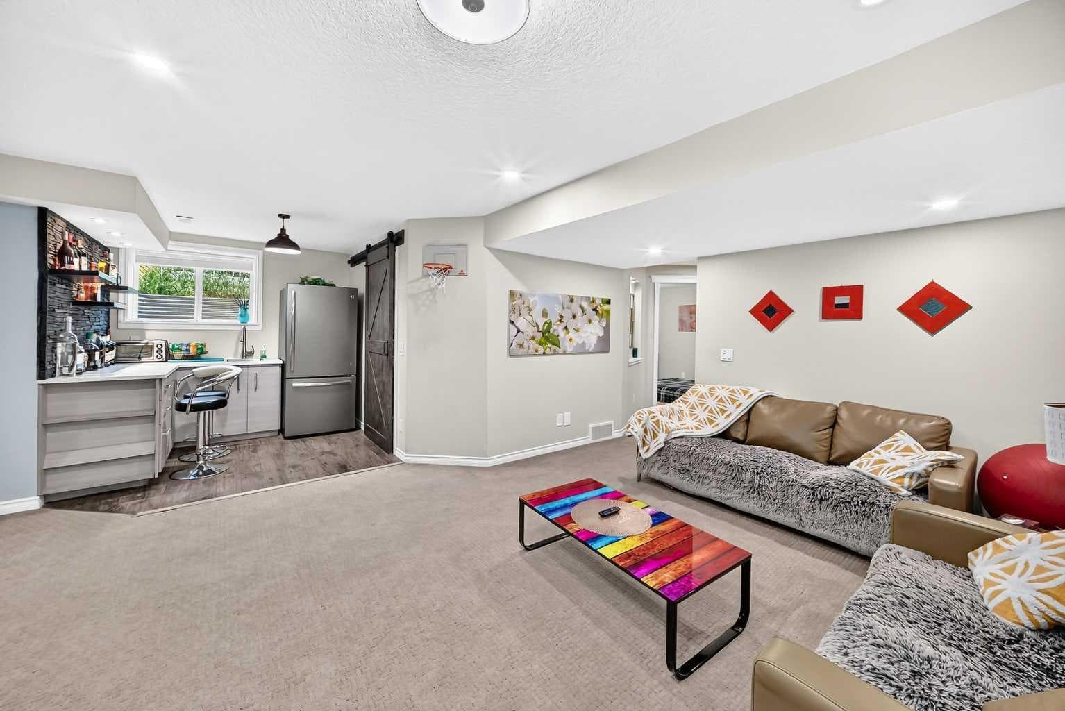 157 Sage Valley Road NW