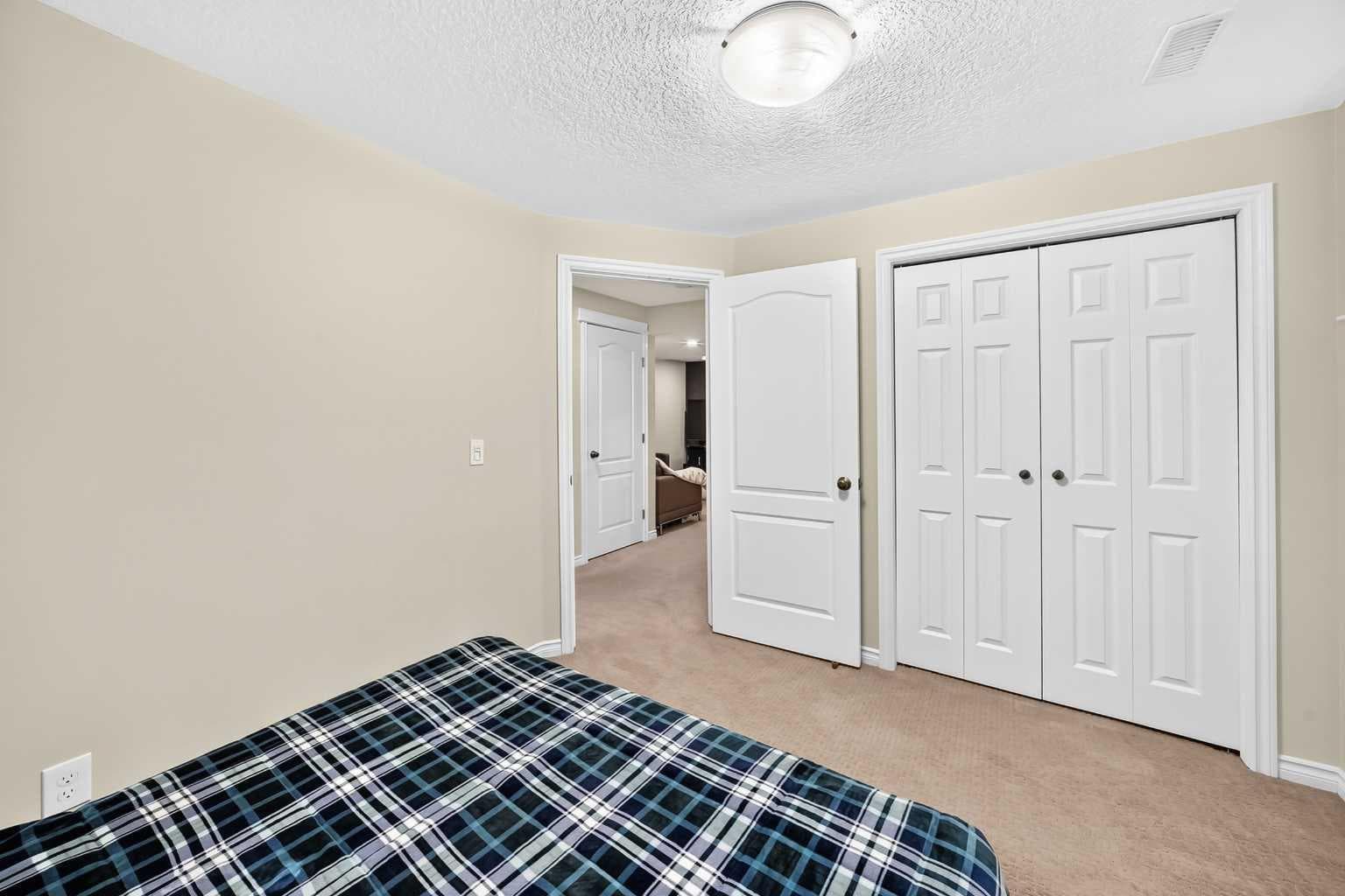 157 Sage Valley Road NW