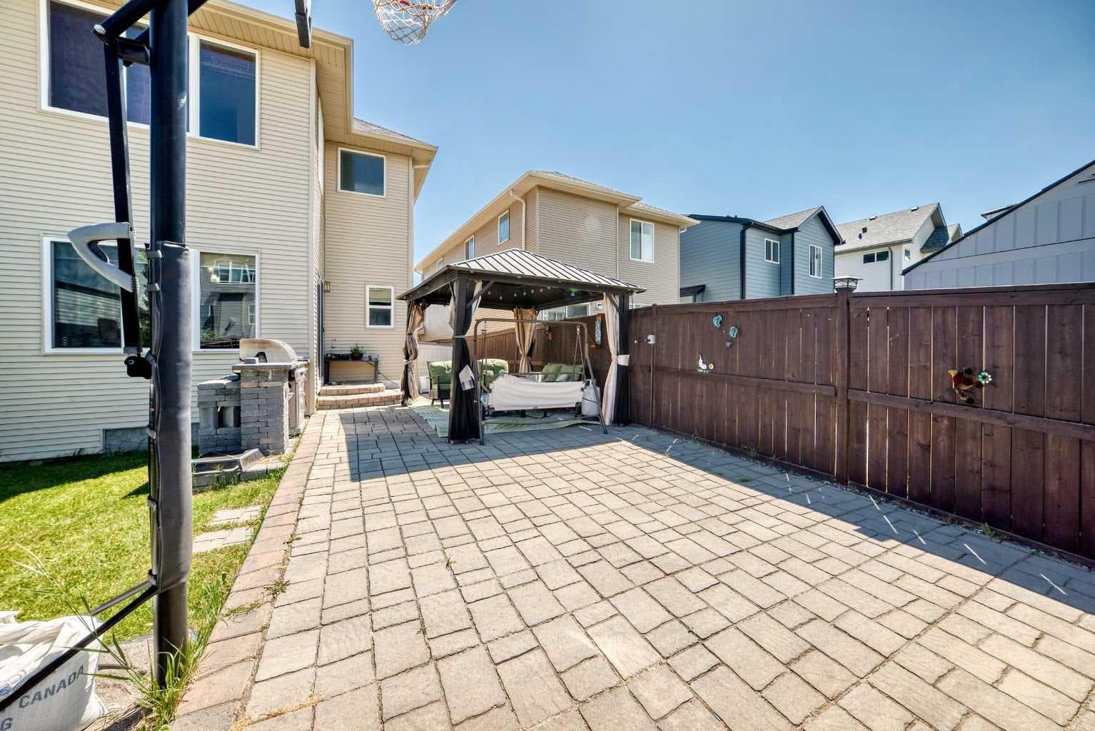 157 Sage Valley Road NW