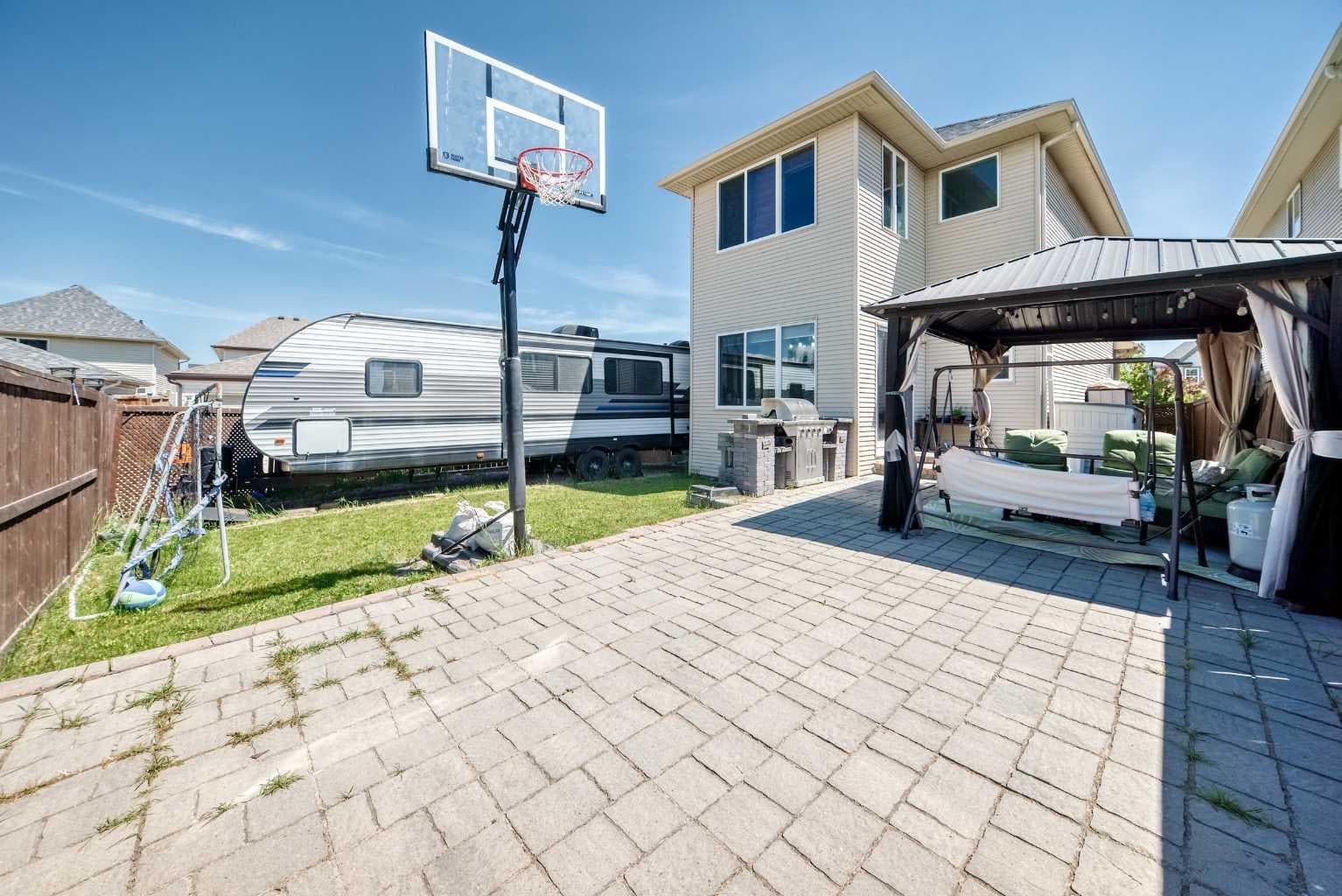 157 Sage Valley Road NW